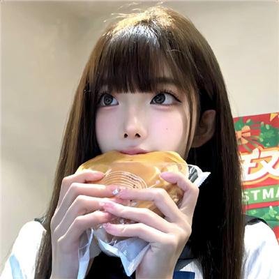 翠迪斗黑猫